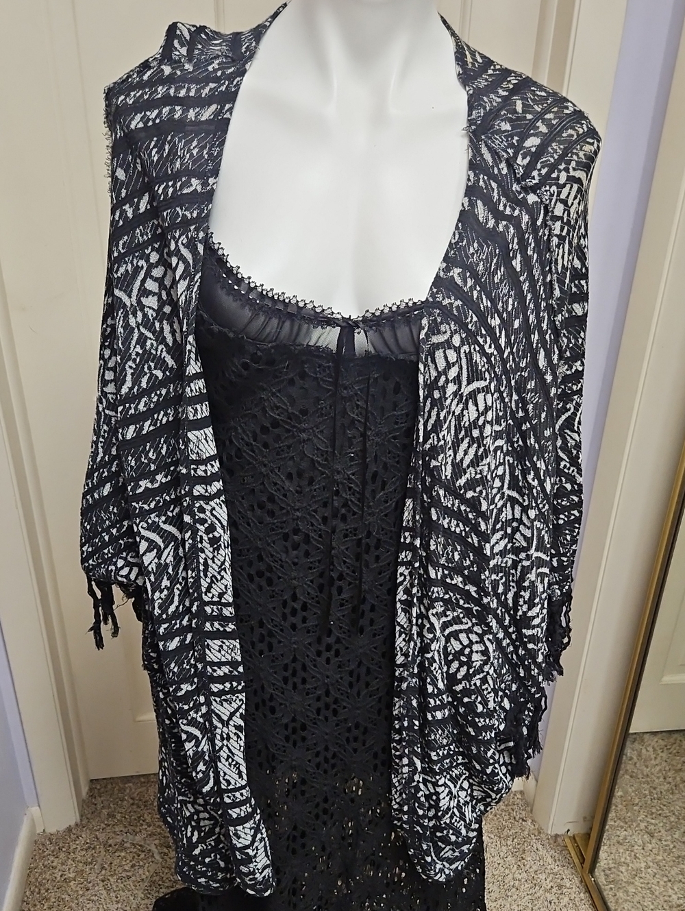 Free People Black and White Patterned Open Kimono Shawl Coverup